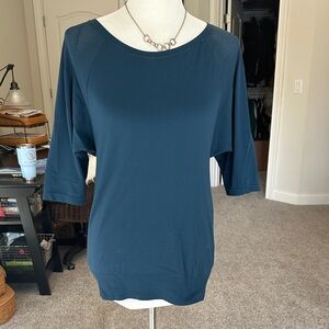 Sweaty Betty Style SB2508A Dharana Yoga Tee Mesh, 3/4 Sleeves, Small, EUC